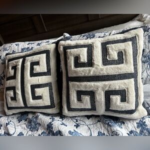 🔹Two geometric greek throw pillows🔹